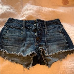 BRAND NEW high waisted denim shorts